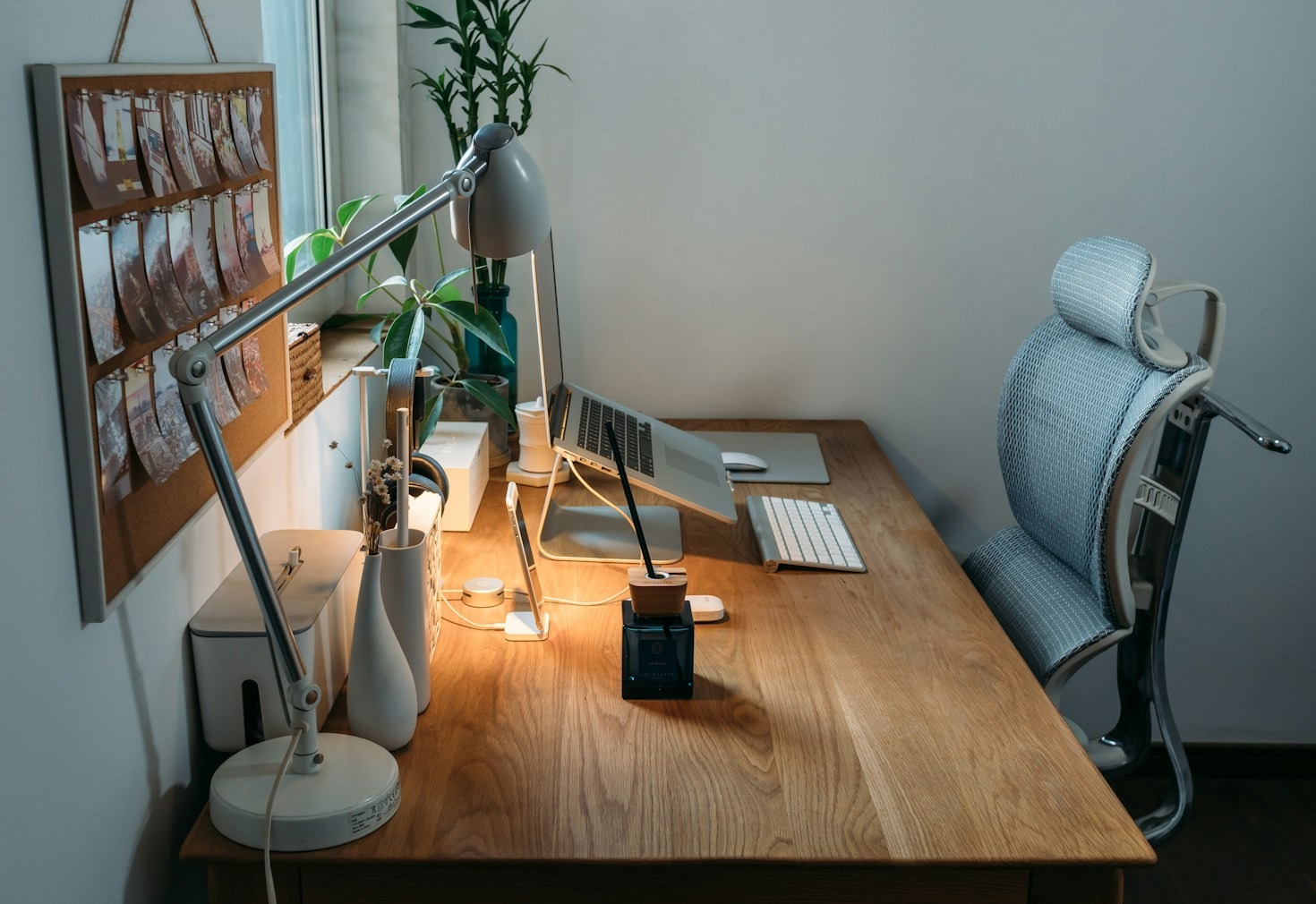 The Ultimate Guide to Small Workspace Organization